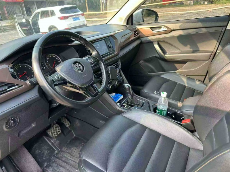 衡阳19年大众途岳6