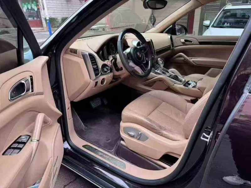 湘潭18年保时捷卡宴3