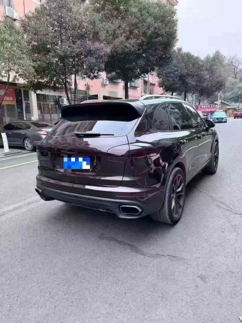 湘潭18年保时捷卡宴7