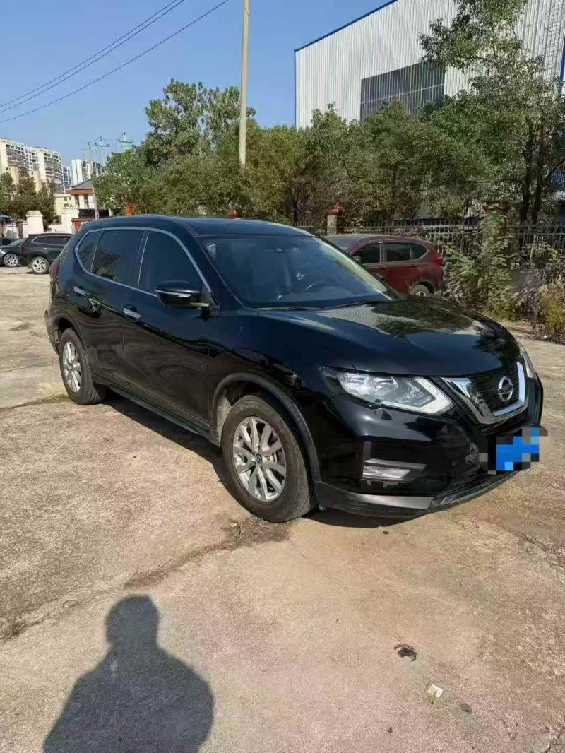 深圳21年日产奇骏4