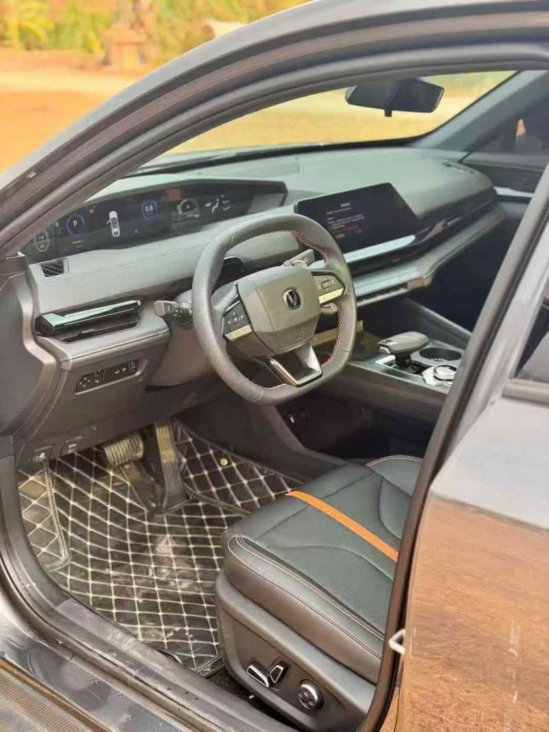 深圳24年长安汽车UNI4