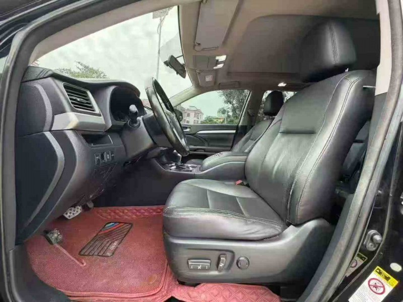 珠海21年丰田汉兰达4