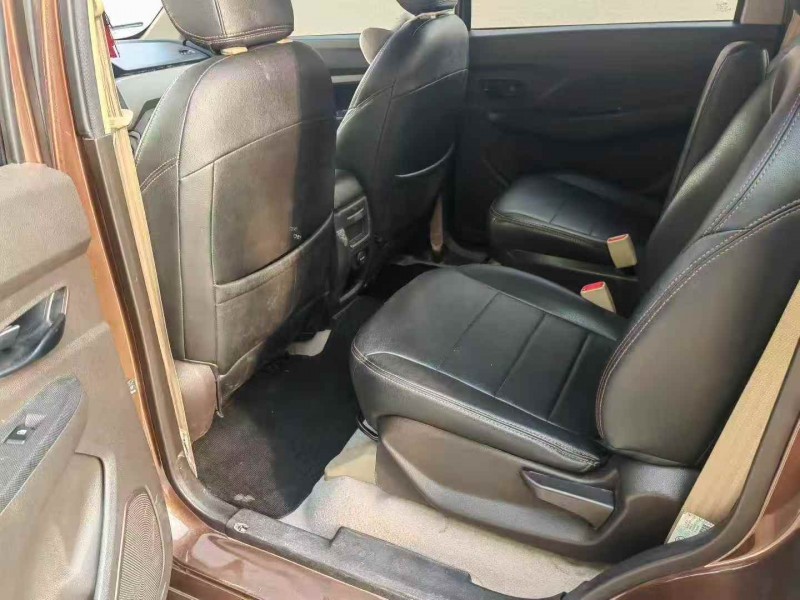 柳州22年五菱汽车宏光3