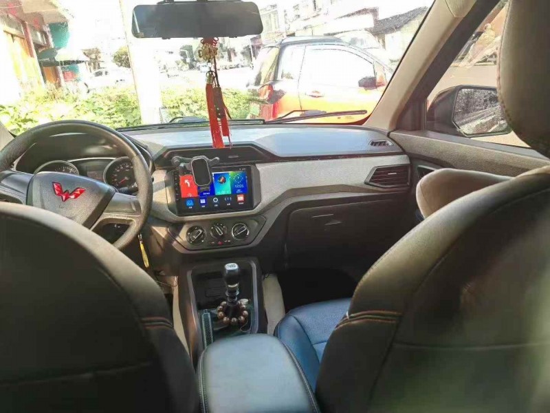 柳州22年五菱汽车宏光4