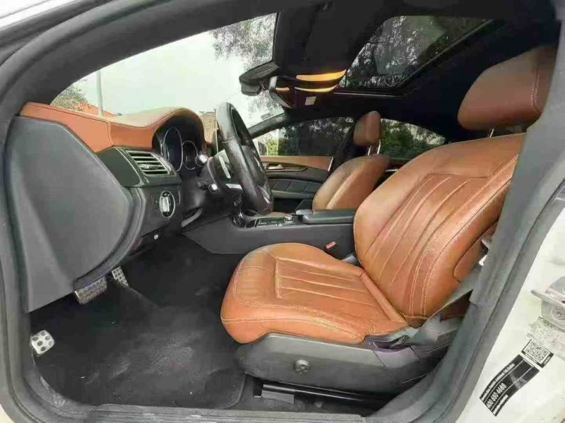 汕头17年奔驰CLS4