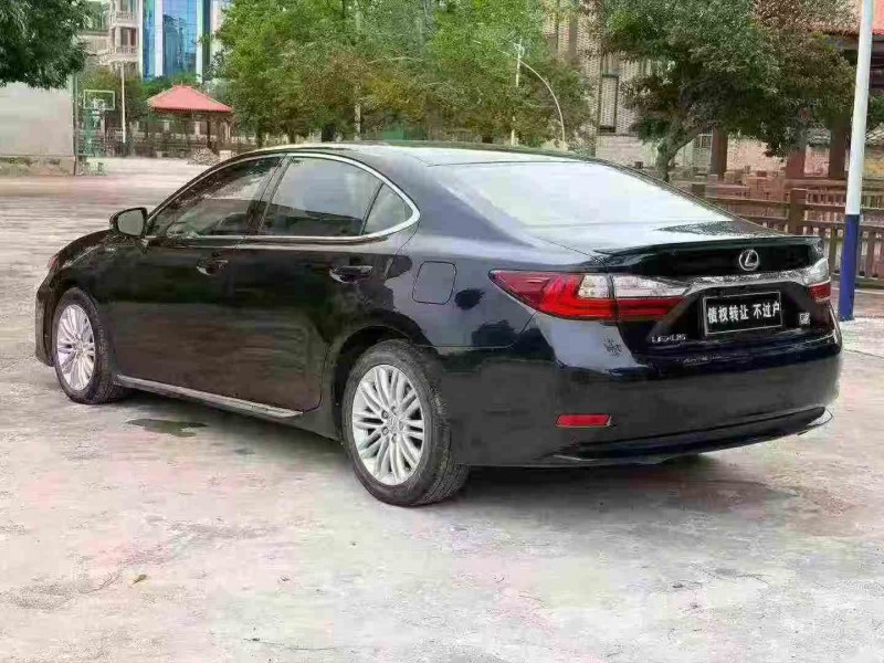 湛江16年雷克萨斯ES8