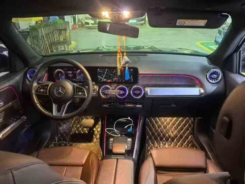 黄石21年奔驰GLB5