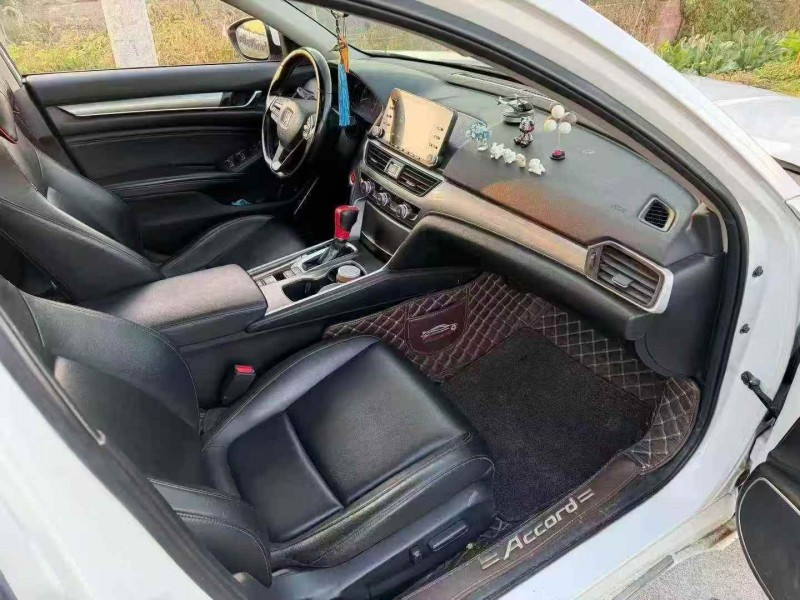 衢州20年本田雅阁6