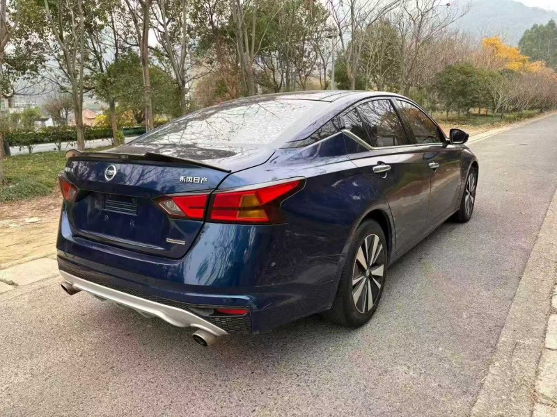 杭州19年日产天籁9