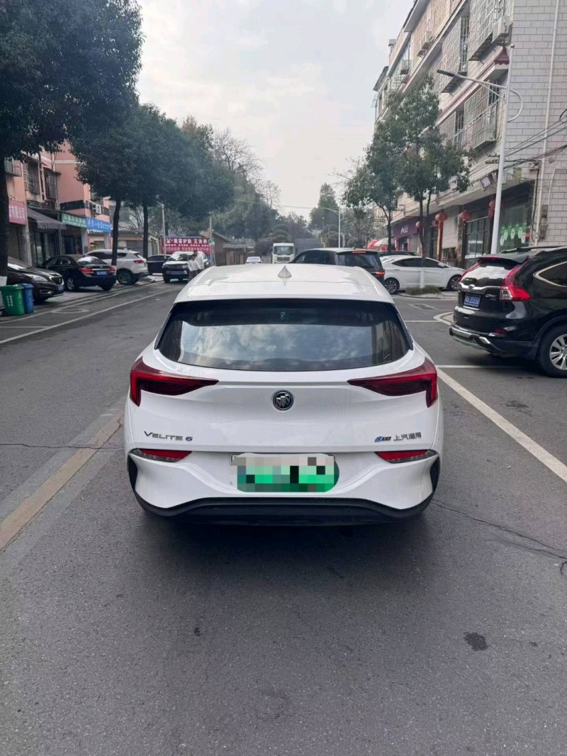 长沙24年别克微蓝8