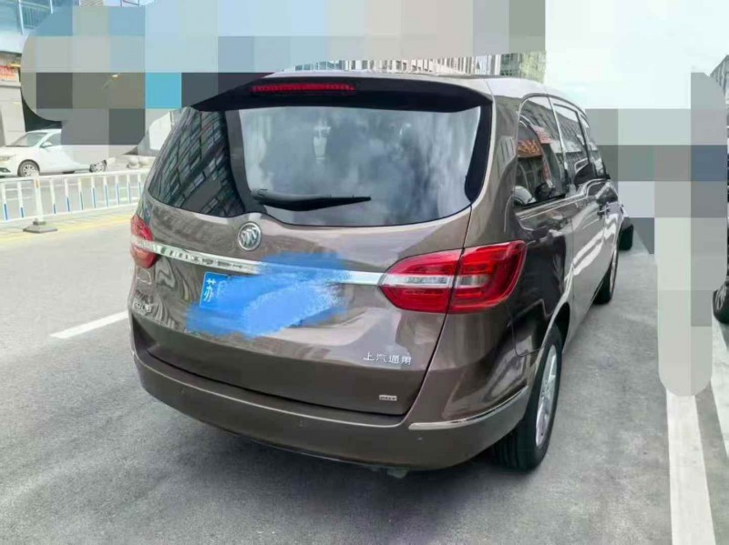 南通20年别克GL82