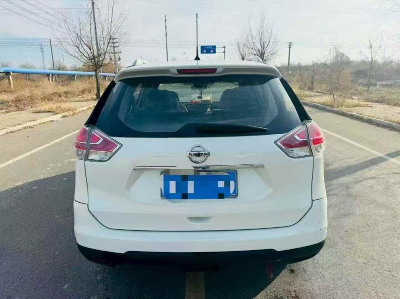 枣庄15年日产奇骏8