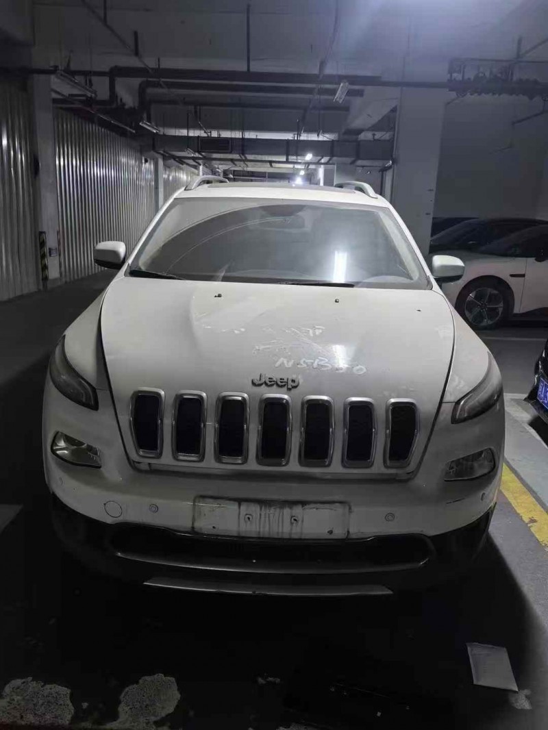 厦门18年Jeep自由光1