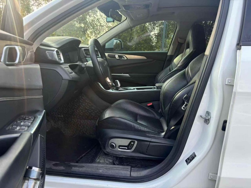 重庆18年领克068