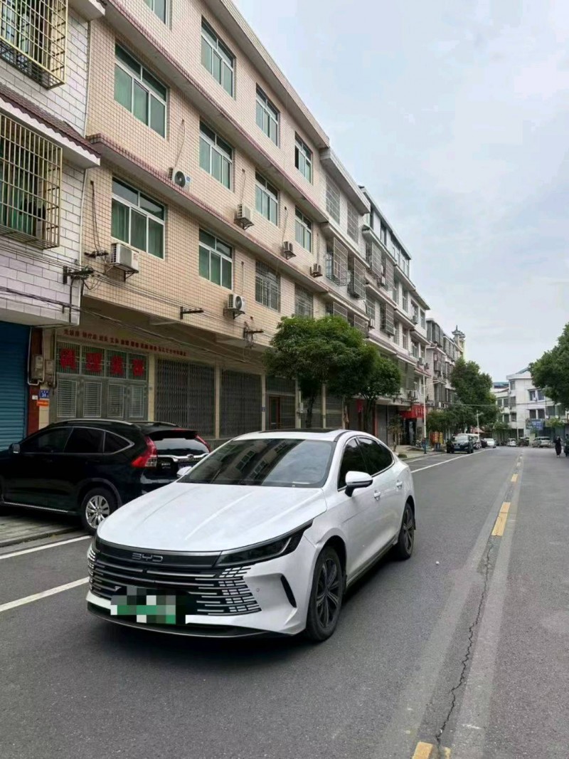 长沙23年比亚迪驱逐舰2