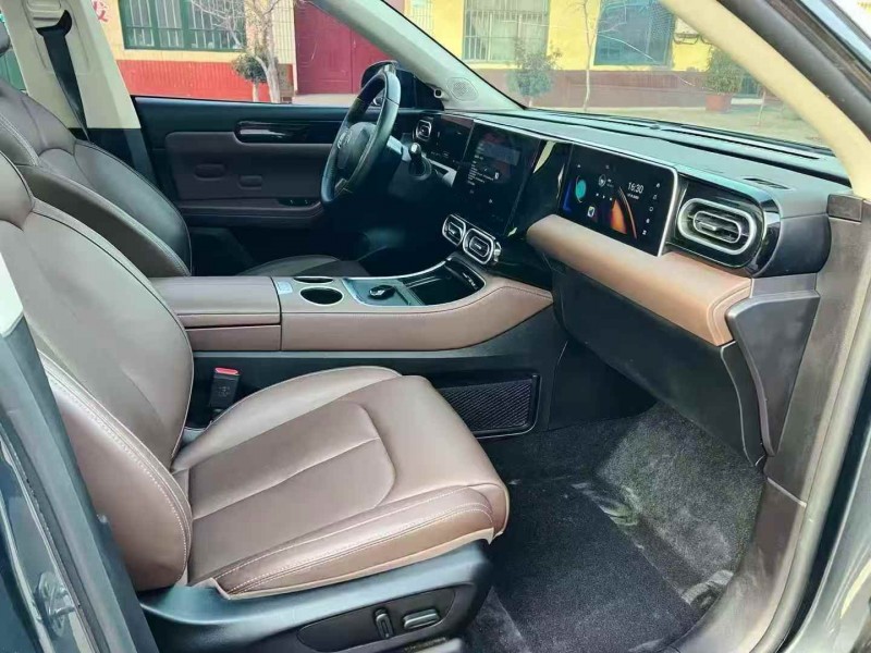 淄博24年零跑汽车C115