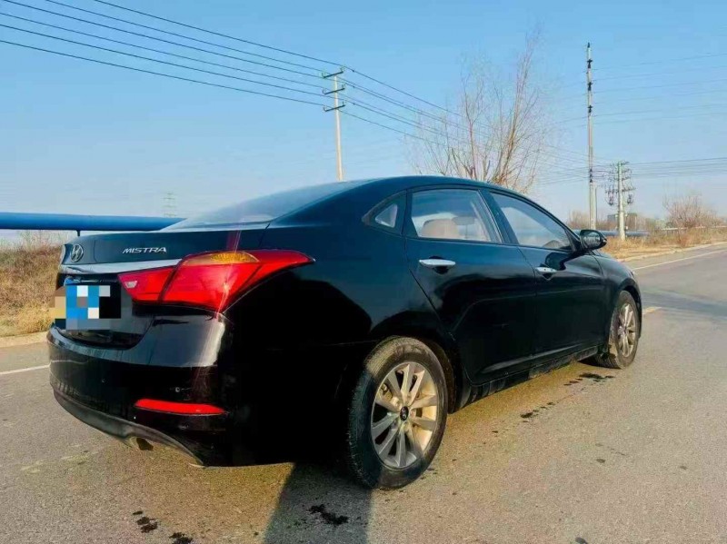 潍坊15年现代名图7