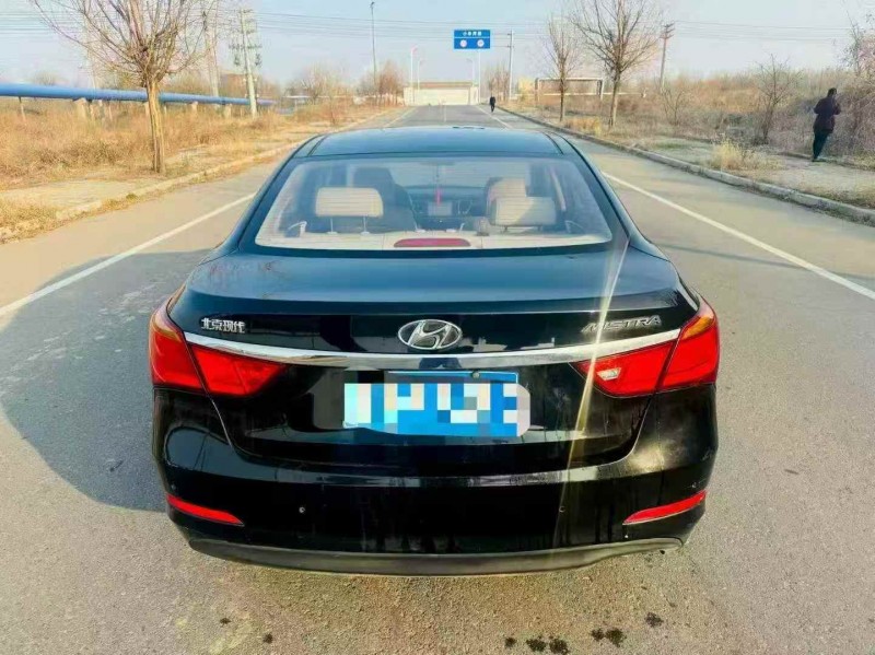 潍坊15年现代名图8