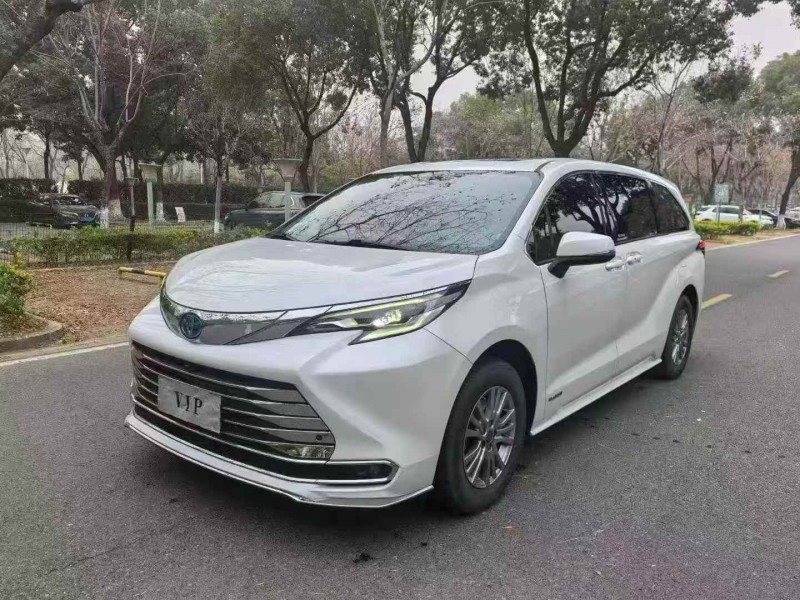 南通22年丰田塞纳2