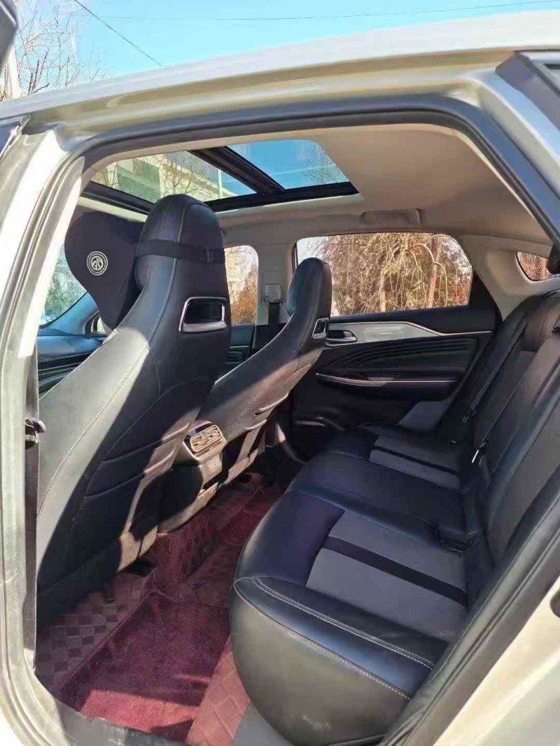 潍坊20年传祺埃安S5