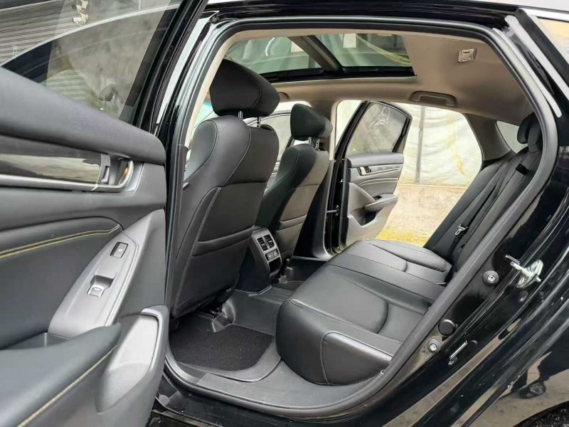 徐州23年本田雅阁8