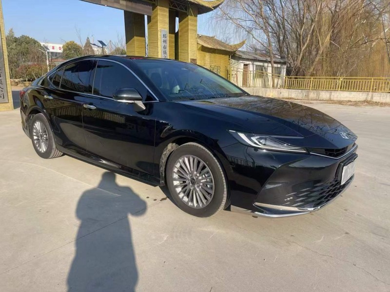 徐州24年丰田凯美瑞4