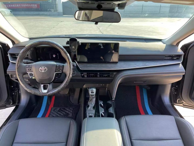 徐州24年丰田凯美瑞5