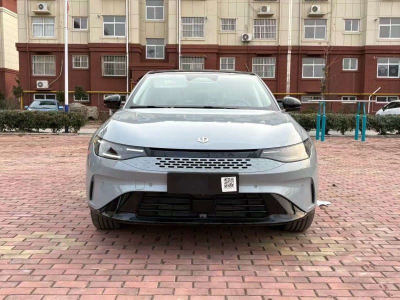 枣庄25年零跑汽车C011