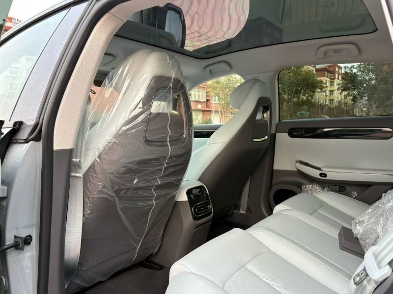 枣庄25年零跑汽车C019