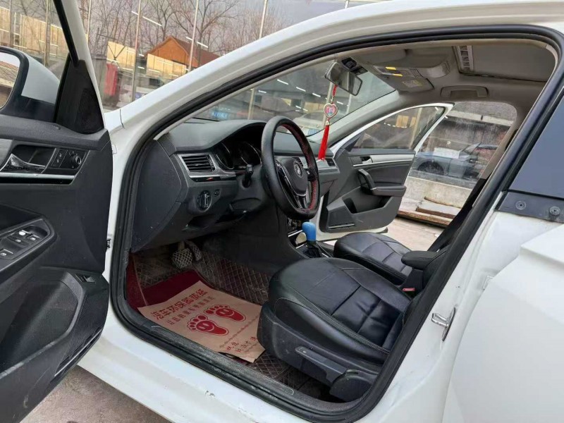 徐州18年大众宝来4