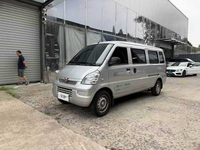 徐州24年五菱汽车荣光2