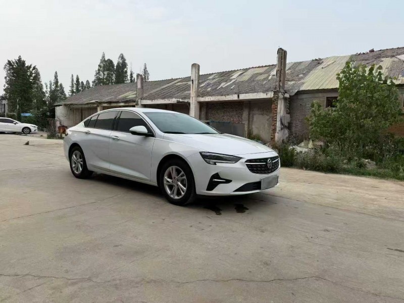 徐州22年别克君威3