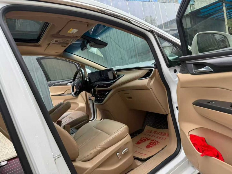 徐州21年别克GL86