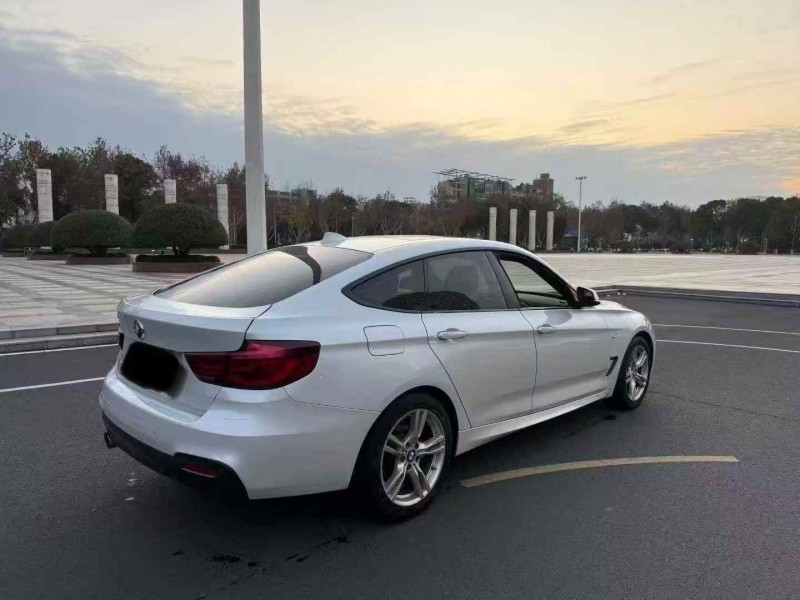 常州20年宝马3系8