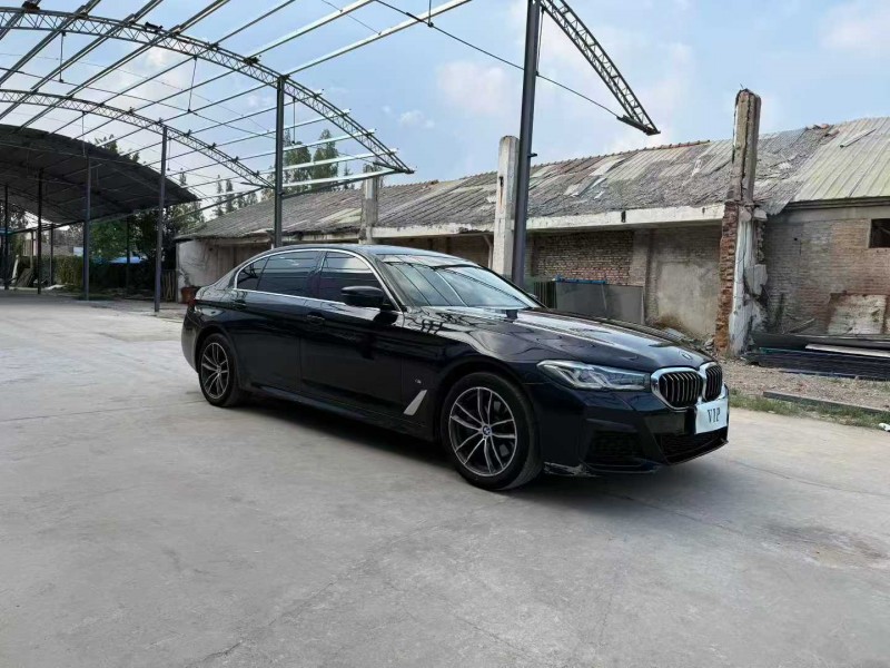 徐州22年宝马5系3