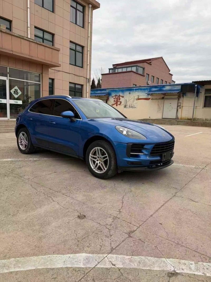 东营20年保时捷Macan2