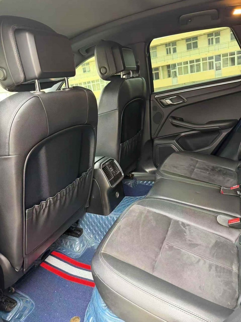 东营20年保时捷Macan6