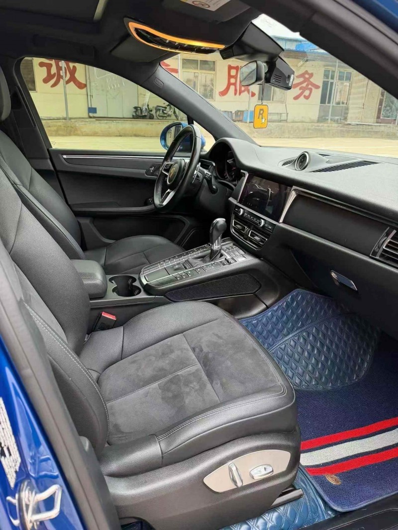 东营20年保时捷Macan8