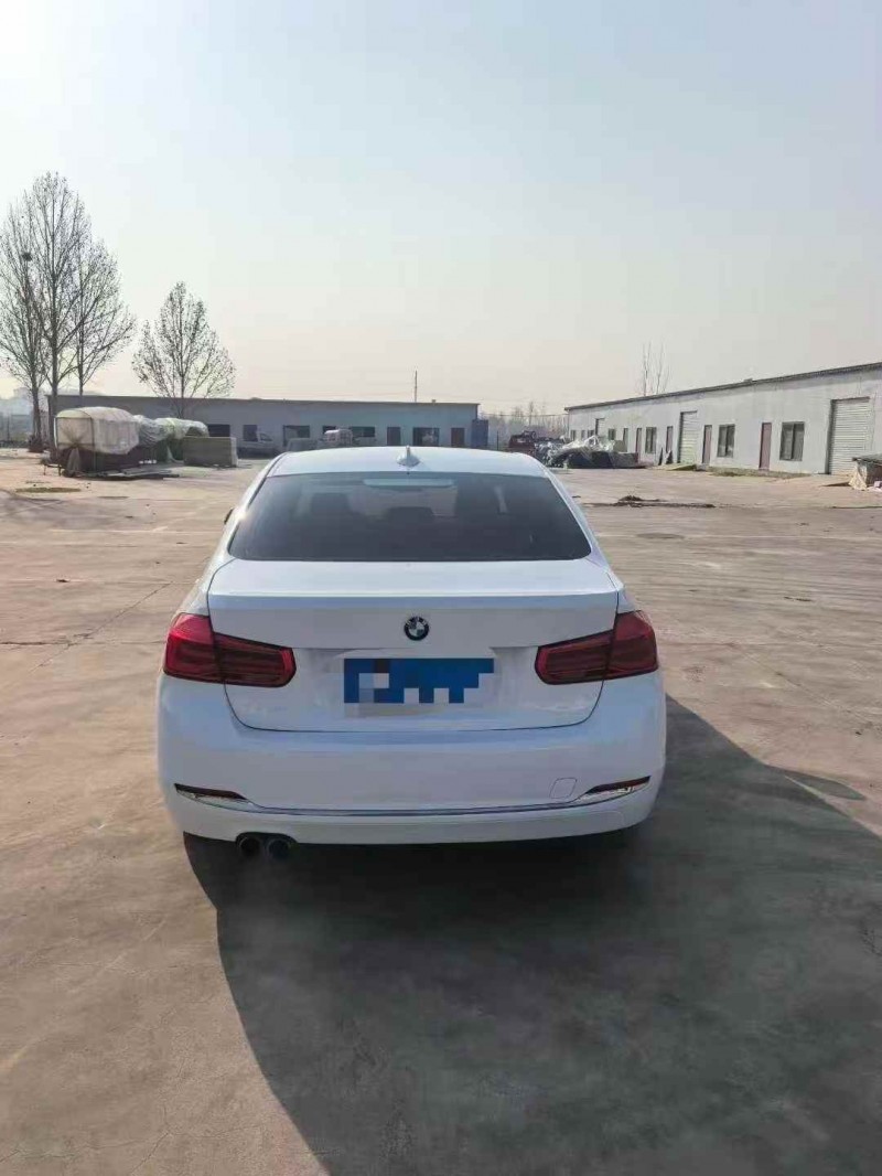 潍坊21年宝马3系9