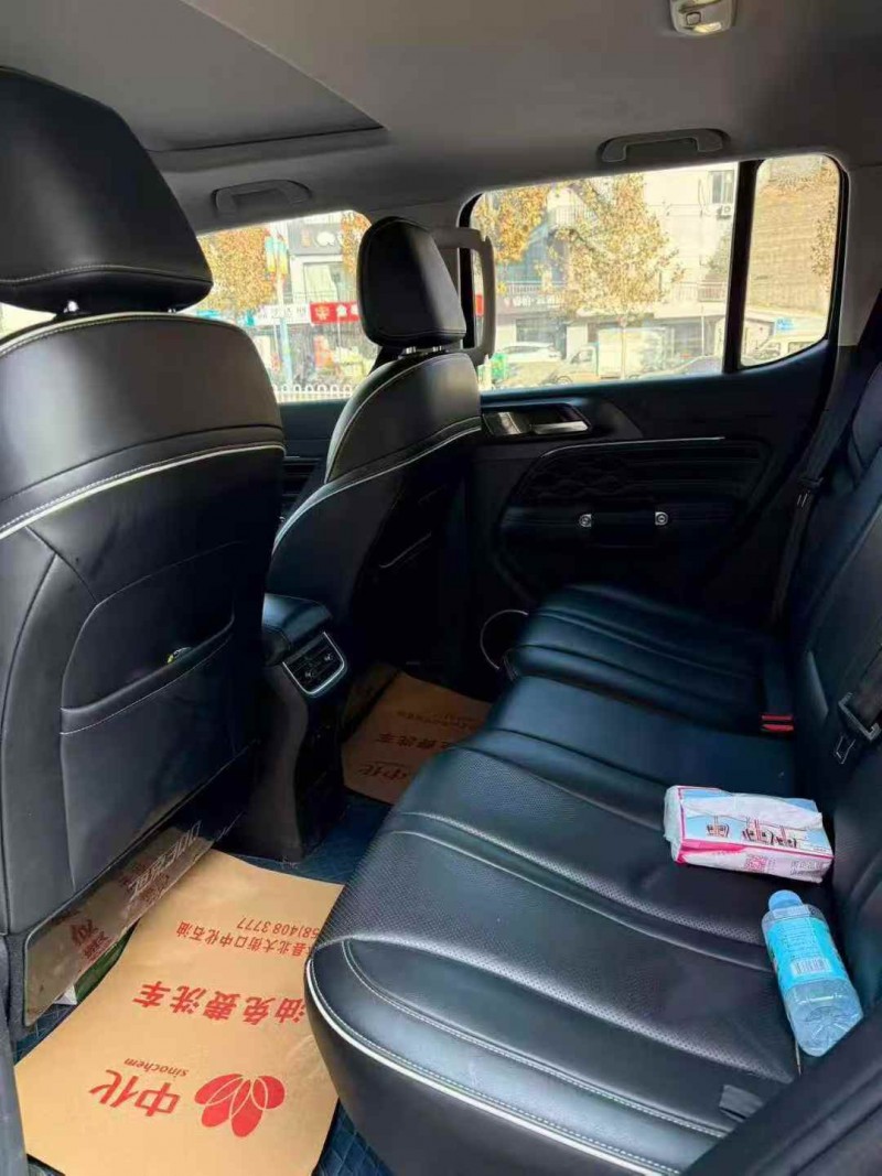 长治21年长城汽车坦克4