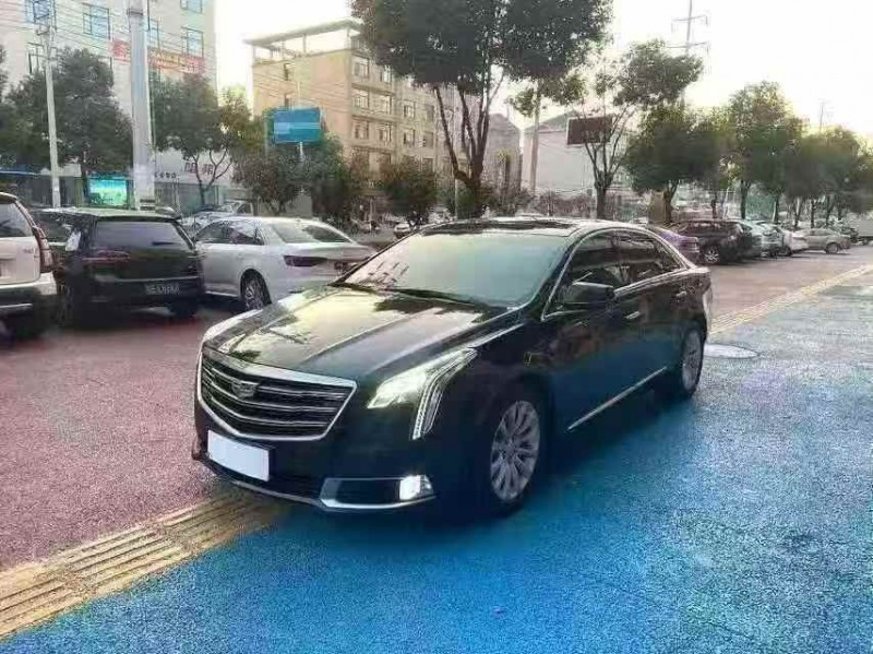 赣州18年凯迪拉克XTS3