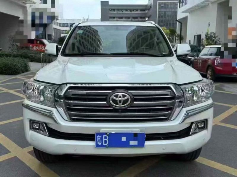 深圳18年丰田兰德酷路泽1