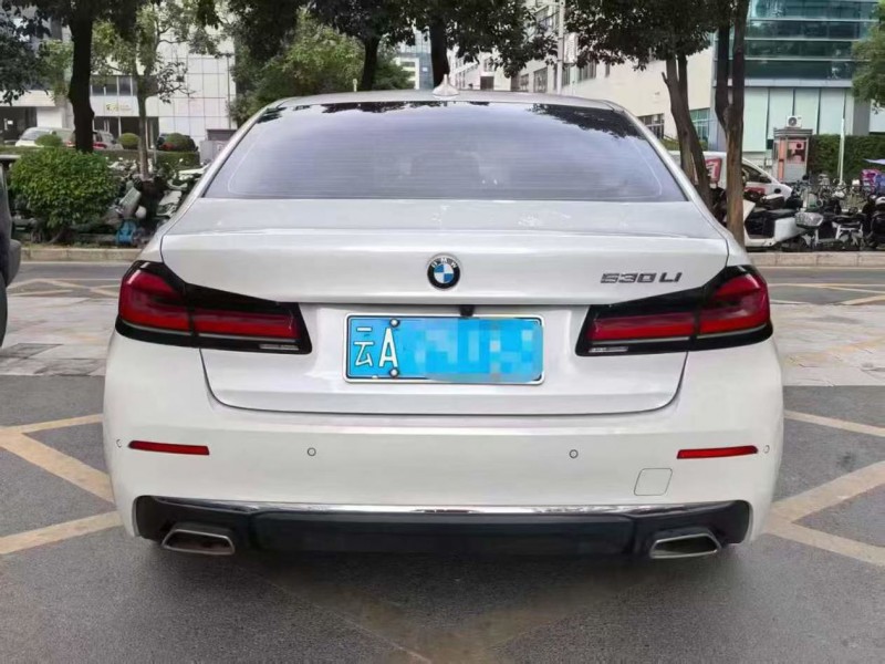 深圳21年宝马5系8