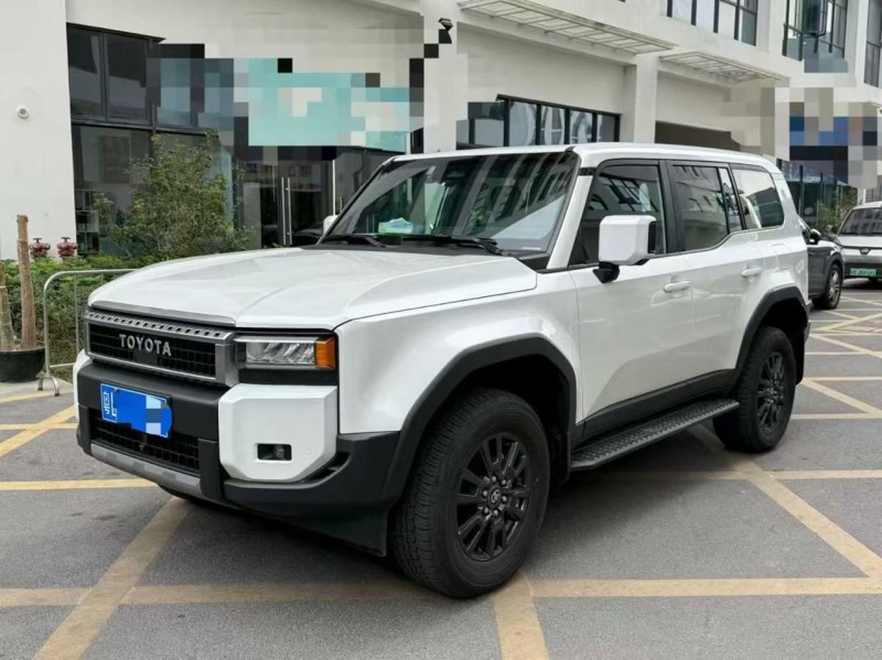 深圳25年丰田普拉多2