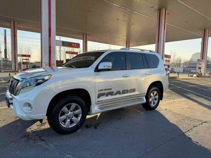 邢台14年丰田普拉多3