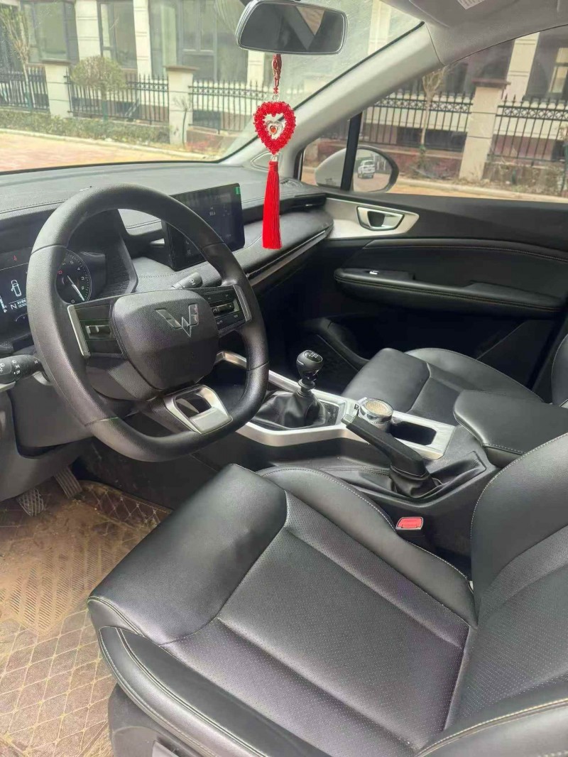 平顶山25年五菱汽车佳辰6