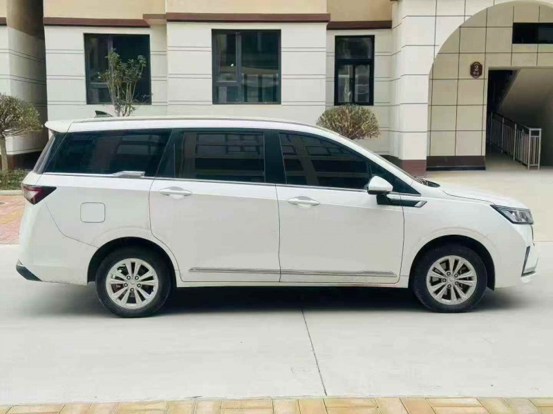 平顶山25年五菱汽车佳辰8