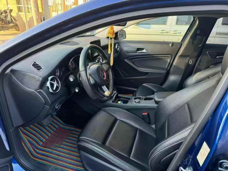 九江19年奔驰GLA4