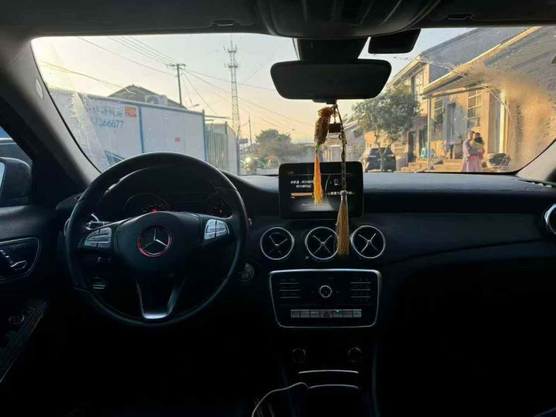 九江19年奔驰GLA6