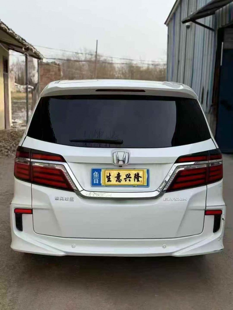 菏泽18年本田艾力绅8